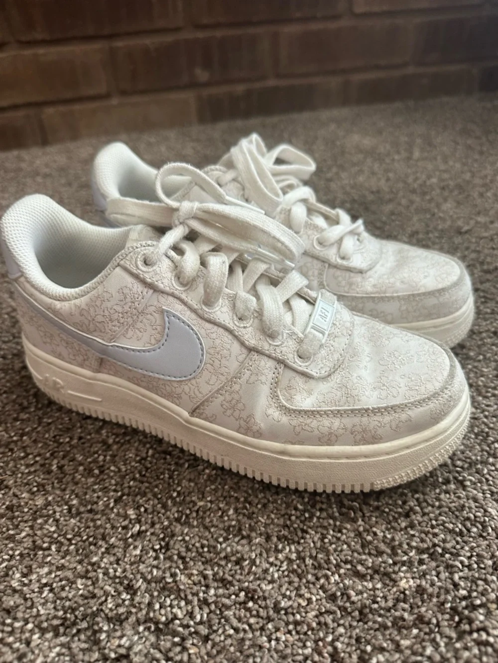 Nike Air Force 1 Low Floral Jacquard Beige White Sneakers Size 5Y/6.5 Women
